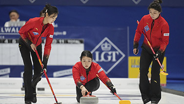 沧州队员在 沧州队员在